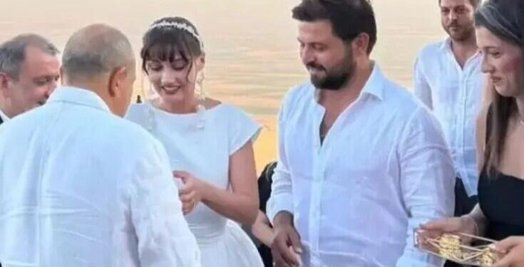 Aktrisa Mardində nişanlandı: Gəlinə saysız qızıl hədiyyə edildi - FOTOLAR