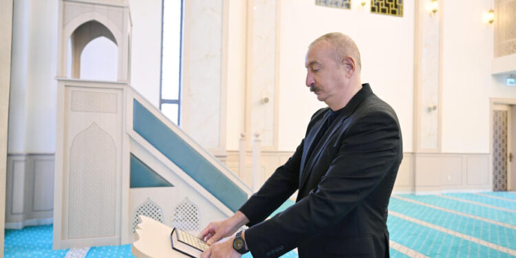 Hadrutda inşa edilmiş məscidin açılışı olub - FOTOLAR