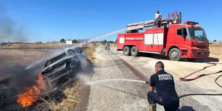 Hərəkətdə olan avtomobil yandı