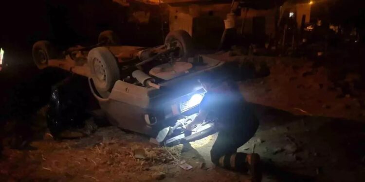 Avtomobil yol kənarına aşdı: 1 yaralı