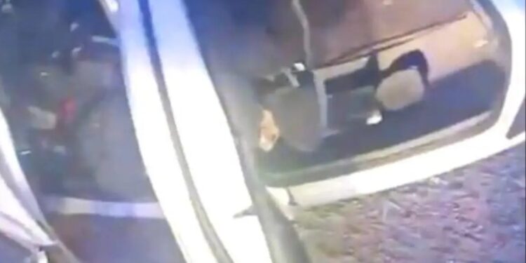 Avtomobil aşdı: 2 yaralı