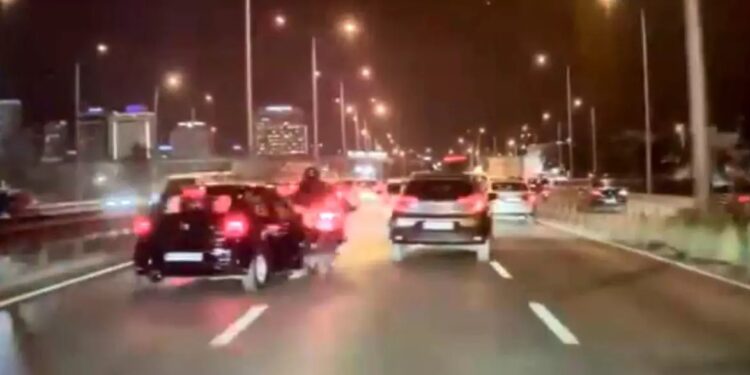 Minik avtomobili və motosiklet toqquşdu: Sürücü yüngül yaralandı