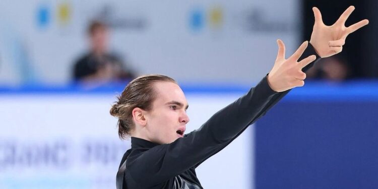 Vladimir Litvintsev “Cup of China” adlı Qran-pri yarışında iştirak edib