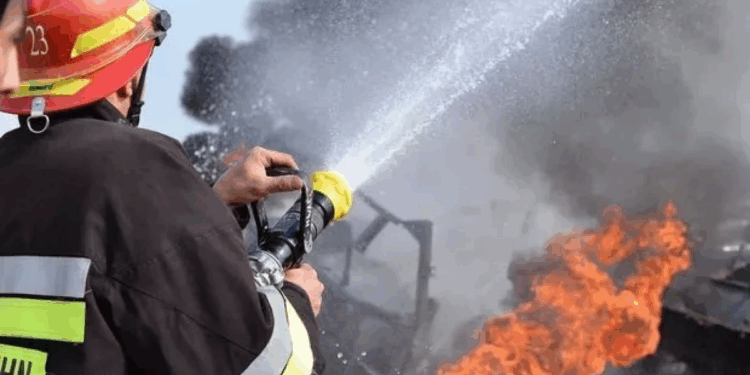 Bakıda yaşayış binasında yanğın – ÖLƏN VAR