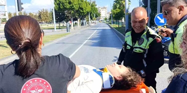 Minik avtomobili və motosikelet toqquşub: İki yaralı