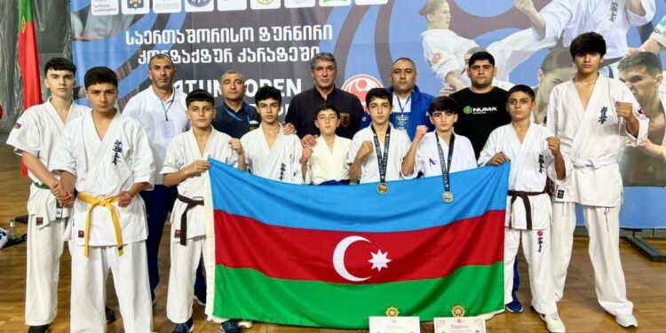 Yeniyetmələrdən ibarət karate komandamız Batumidə keçirilən beynəlxalq turnirdə uğur qazanıb