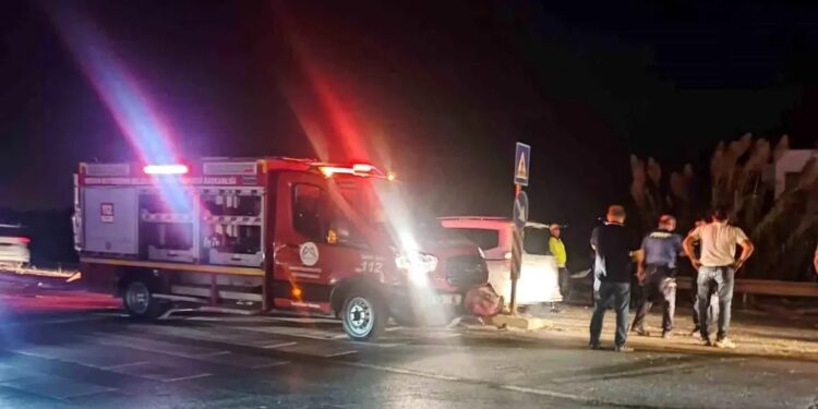 İki avtomobil toqquşdu: 1 ölü, 4 yaralı