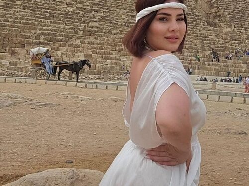 "Tanınmış bloger evli kişi ilə gəzir" - FOTO