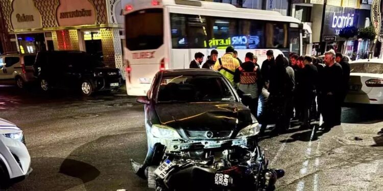 Minik avtomobili və motosiklet toqquşdu: 1 yaralı