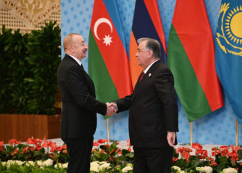 Prezident MDB Dövlət Başçıları Şurasının iclasında iştirak etmək üçün Düşənbədəki “Millət” sarayına gedib – FOTOLAR