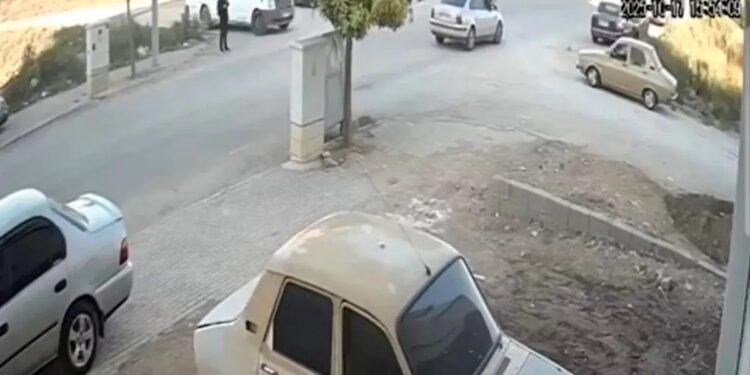 14 yaşlı məktəblini avtomobil vurdu