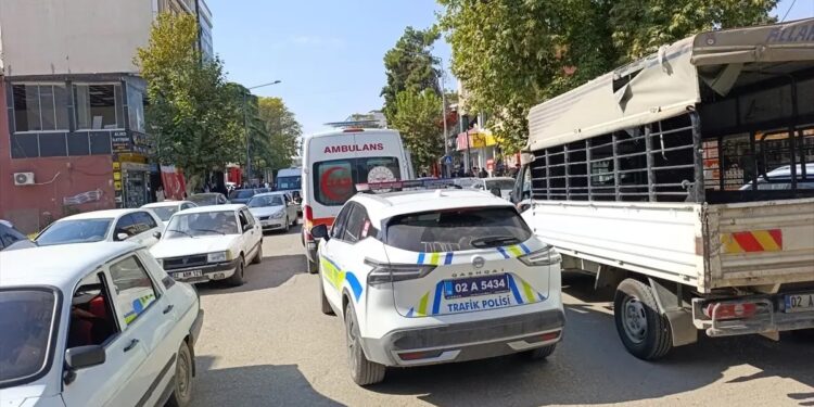 78 yaşlı kişini avtomobil vurdu