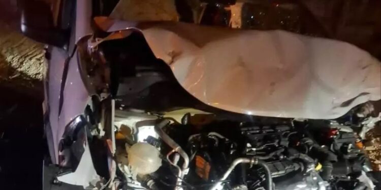 İki avtomobil toqquşdu: 2 ölü