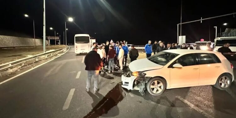 "Elazığspor" komandasının avtobusu qəzaya uğradı: 1 yaralı