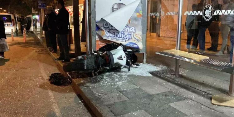 Minik avtomobili və motosiklet toqquşdu: 1 yaralı