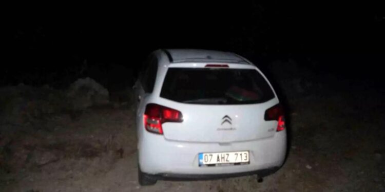 Atomobil aşdı: Sürücü yaralandı