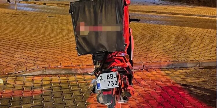 Minik avtomobili və motosiklet toqquşdu: 1 yaralı