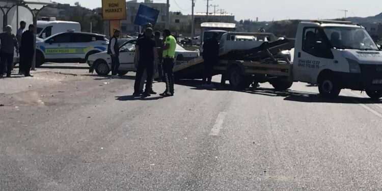 İki avtomobil toqquşdu: 4 yaralı