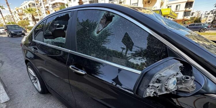 Avtomobillərə zərər vərən şəxslər saxlanıldı