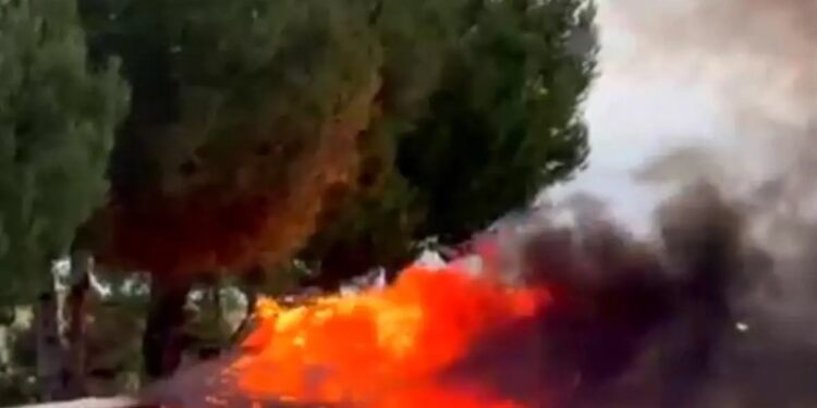 Hərəkətdə olan avtomobil yandı