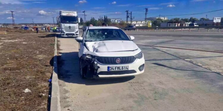 Avtomobil piyadanı vurdu