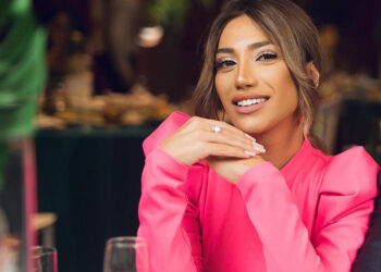 Röya qardaşı oğlunun üzünü göstərdi – FOTO