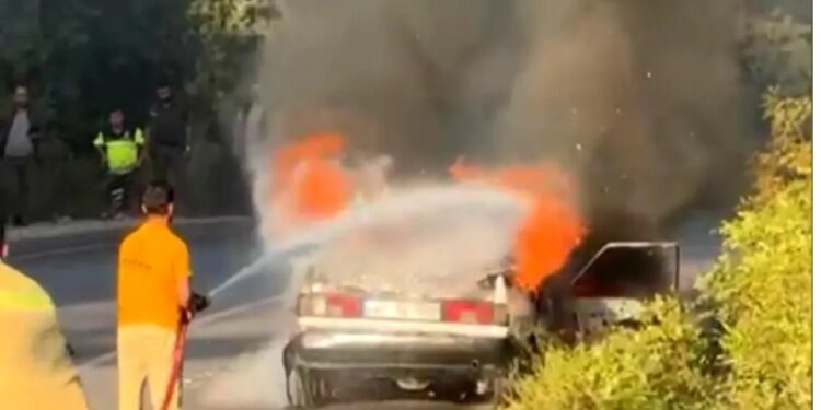 Parklanmış vəziyyətdə olan avtomobil yandı