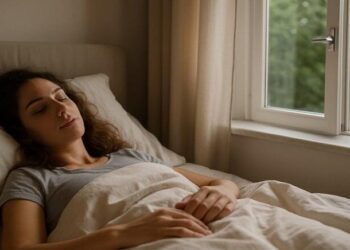 Yatarkən pəncərəni açıq qoyan hər kəs oxusun