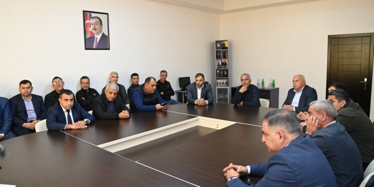 “Azərişıq” ASC-nin nümayəndələri Zərdabda fermer və sahibkarlarla görüşüb