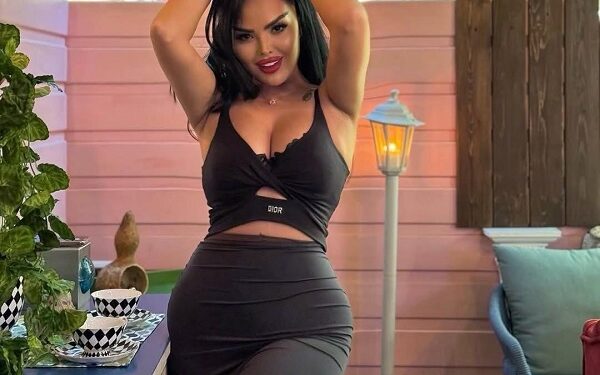 "Bir evin pulunu estetik əməliyyatlarıma vermişəm"