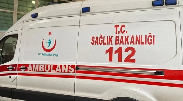 Yük maşını fərdi yaşayış evinə çırpıldı: 2 yaralı