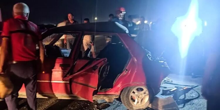 Avtomobil yük maşını toqquşdu: 4 yaralı