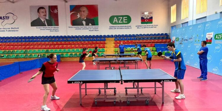 Stolüstü tennisçilər İslam Həmrəyliyi Oyunlarına hazırlaşırlar