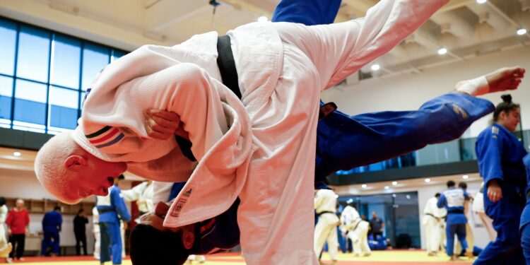 Ümumdünya Cüdo Günündə paracüdoçularımız və cüdoçularımız eyni tatamidə