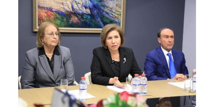 Universitetə qəbul olunmuş şəhid xanımları ilə görüş keçirilib