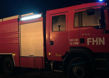 Bakıda məktəbdə yanğın oldu