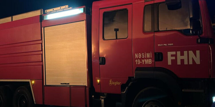 Bakıda məktəbdə yanğın oldu