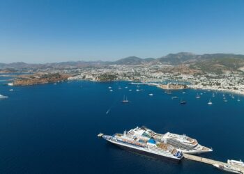 Türkiyənin kruiz turizmi son 12 ilin zirvəsinə çatdı, 18 limanda 1,5 milyon sərnişin qəbul edildi