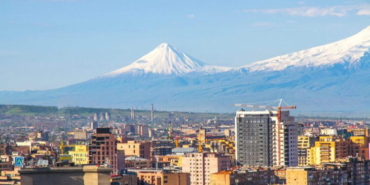 Azərbaycan deputatları İrəvana getməkdən imtina etdi