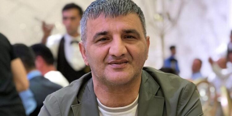 Övladı olmayan meyxanaçının azyaşlı uşağa baxışları gündəm oldu - VİDEO