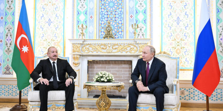 Rusiya Prezidenti: AZAL təyyarəsinin qəzaya uğramasının bir neçə səbəbi var