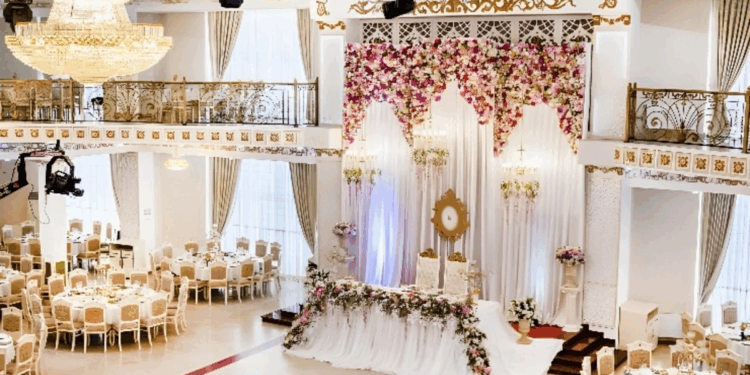 Şadlıq evində müəmmalı ölüm - Ofisiantın meyiti tapıldı