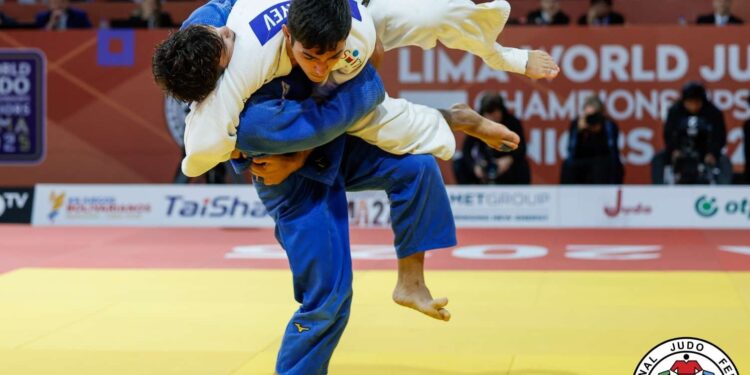 Məhəmməd Musayev bürünc medal qazanıb