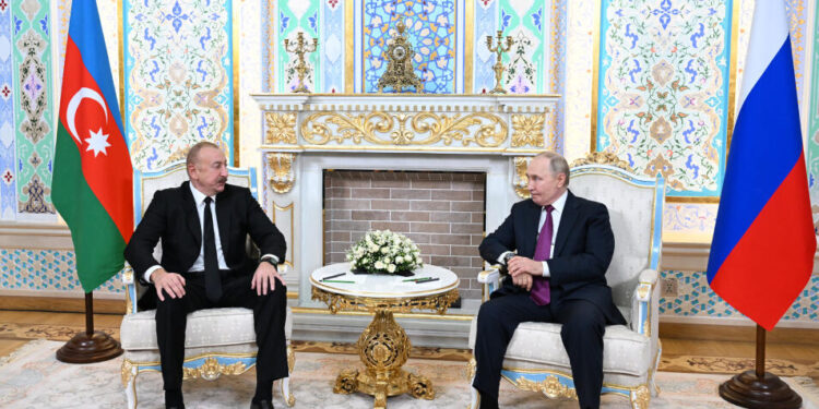 Prezident Putin Rusiya ilə Azərbaycan arasında humanitar əlaqələrin yüksək səviyyədə olduğunu qeyd edib