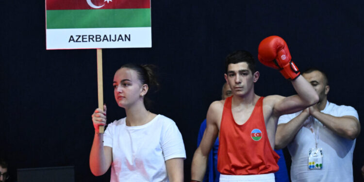 Avropa çempionatı: Bir boksçumuz 1/2, iki idmançımız 1/4 finala vəsiqə qazanıb