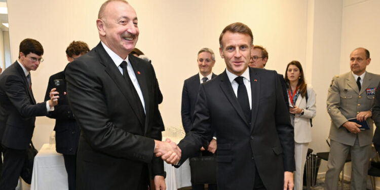 İlham Əliyevin Kopenhagendə Makronla görüşü olub - FOTOLAR