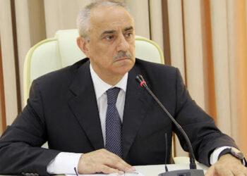 İcra başçısı köməkçisini, sürücüsünü və daha bir neçə şöbə müdirini işdən çıxardı