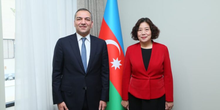 Azərbaycan və Çin arasında turizm əlaqələri müzakirə olunub