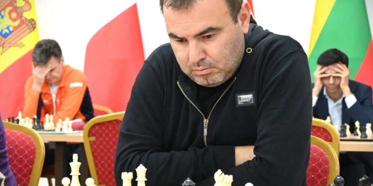 Azərbaycan şahmatçıları Ermənistana qalib gəldi