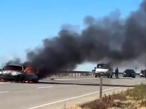 Hərəkətdə olan avtomobil yandı